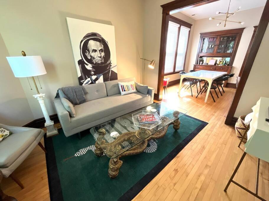 2Br 1Ba Irving Park Updated Vintage Top Unit 2-Flat Chicago Exteriér fotografie