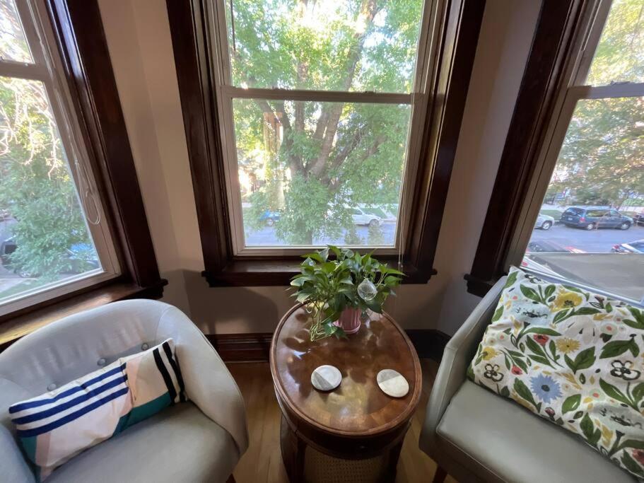 2Br 1Ba Irving Park Updated Vintage Top Unit 2-Flat Chicago Exteriér fotografie